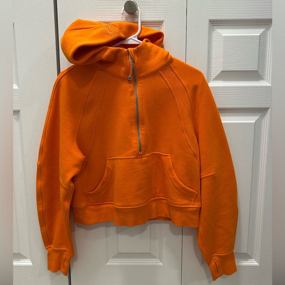 (Lululemon) Scuba 1/2 Zip Cropped Hoodie